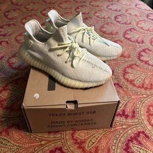 Yeezy 350 butters 10.5